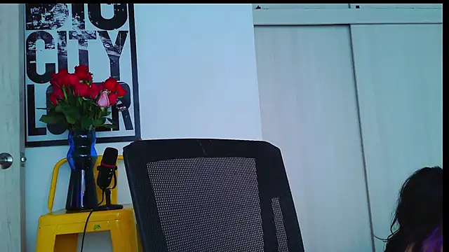 purple em69 online show from April 15, 4:55 pm