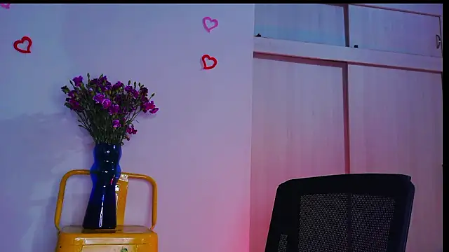 purple em69 online show from February 22, 5:21 am