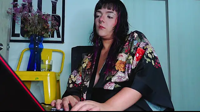 purple em69 online show from June 17, 4:23 am