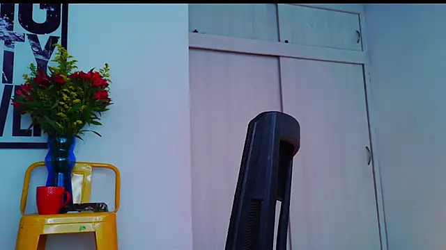 purple em69 online show from February 7, 4:59 pm