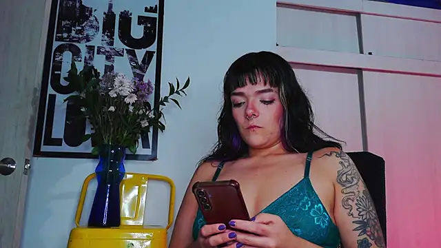 purple em69 online show from January 9, 1:23 am