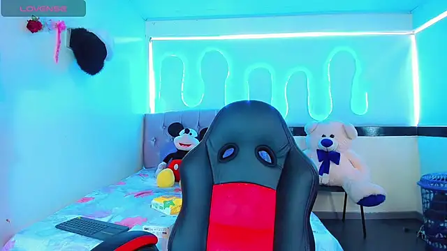 Snapshot of Jessica_smith_1 chatting on November 10, 7:19 pm Jessica smith 1 online show from November 10, 7:19 pm