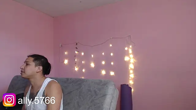 CoreAlejito online show from November 22, 7:57 pm