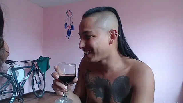 Snapshot of CoreAlejito chatting on March 6, 4:07 pm CoreAlejito online show from March 6, 4:07 pm