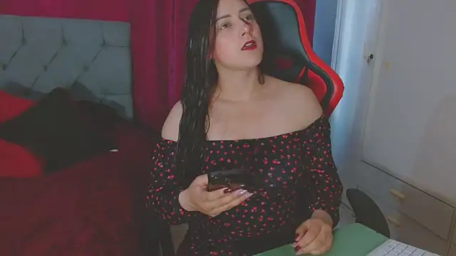 Noamartin  online show from September 21, 9:20 pm