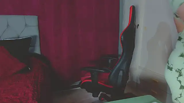 Noamartin  online show from October 28, 11:03 pm