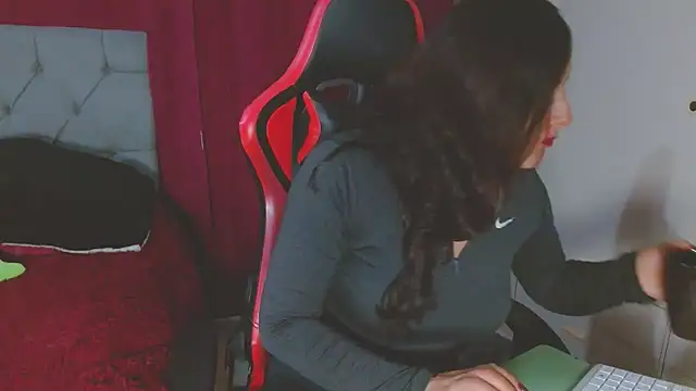 Noamartin  online show from September 17, 10:45 pm