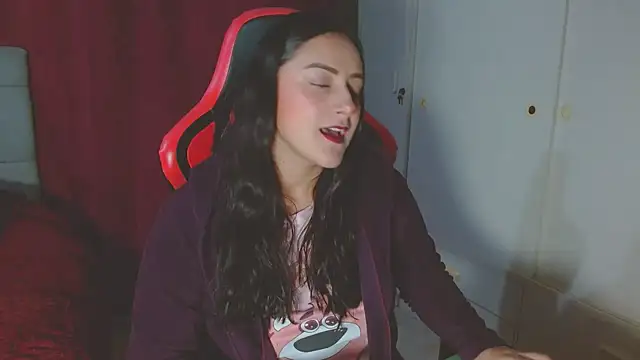 Noamartin  online show from January 8, 12:16 am