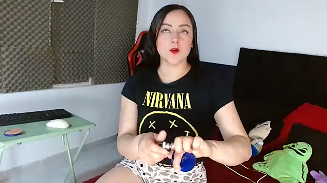 Snapshot of Noamartin_ chatting on June 7, 3:12 am Noamartin online show from June 7, 3:12 am
