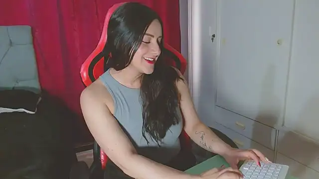 Noamartin  online show from February 9, 10:52 pm