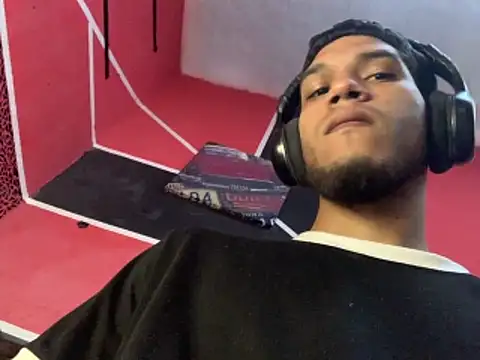 tanned boy online show from April 14, 9:58 am