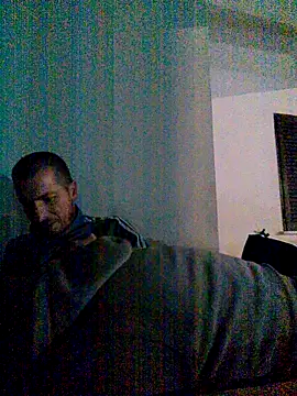 tinybear79 online show from October 6, 9:37 pm