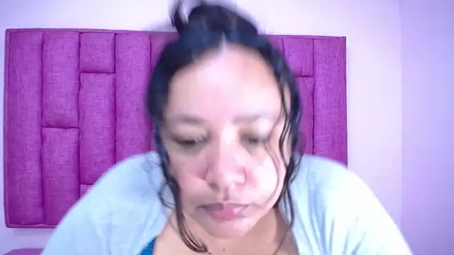 CrushOnMe  online show from October 24, 7:29 am