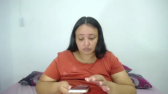CrushOnMe  online show from July 17, 3:15 am
