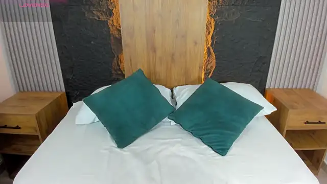 linda montoya online show from April 10, 7:21 pm