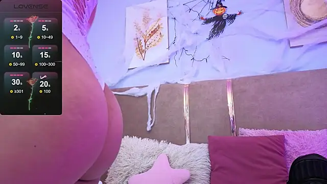 sarah cruzz  online show from November 1, 9:41 pm