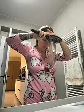 Megan Ros online show from November 13, 5:00 am