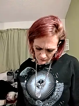 renegade vyxxen online show from March 13, 5:00 am