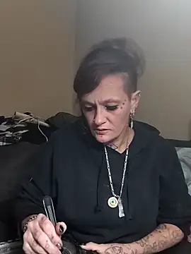 renegade vyxxen online show from December 3, 9:09 am