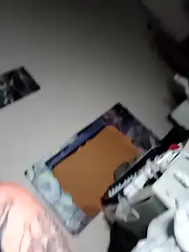 Snapshot of renegade_vyxxen chatting on February 12, 10:37 am renegade vyxxen online show from February 12, 10:37 am