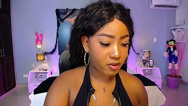 JasmineCampbell  online show from October 31, 1:19 pm