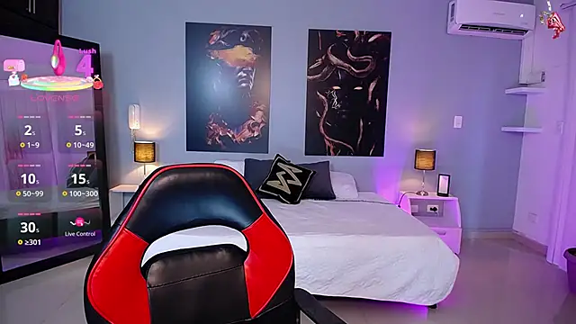 JasmineCampbell  online show from February 11, 1:33 pm