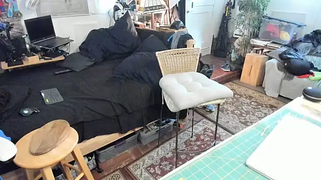 Snapshot of Dark_Asteroid chatting on November 16, 4:01 pm Dark Asteroid online show from November 16, 4:01 pm