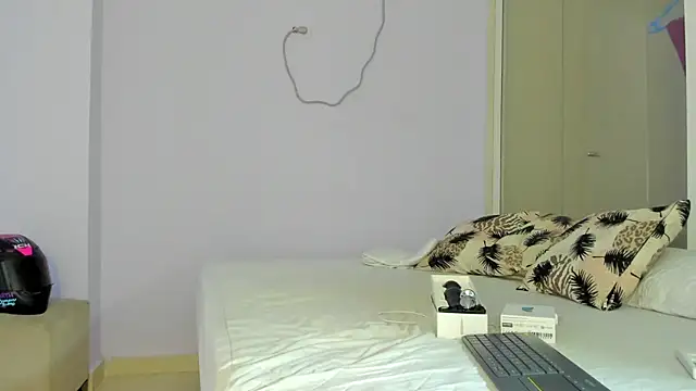 Mari Mendoza online show from December 12, 9:04 pm