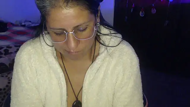 LucifernandaSw online show from April 8, 1:51 am