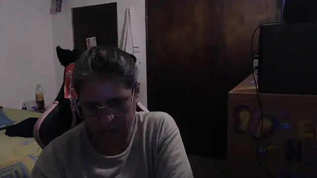 LucifernandaSw online show from June 1, 1:17 am