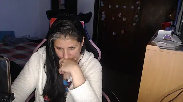 LucifernandaSw online show from April 14, 7:57 am