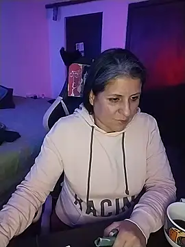 LucifernandaSw online show from May 20, 4:42 am