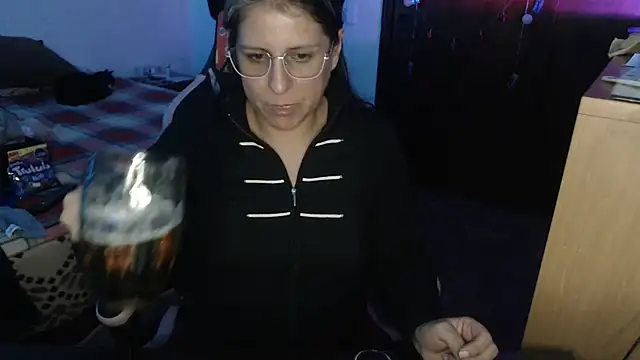 LucifernandaSw online show from April 18, 2:25 am