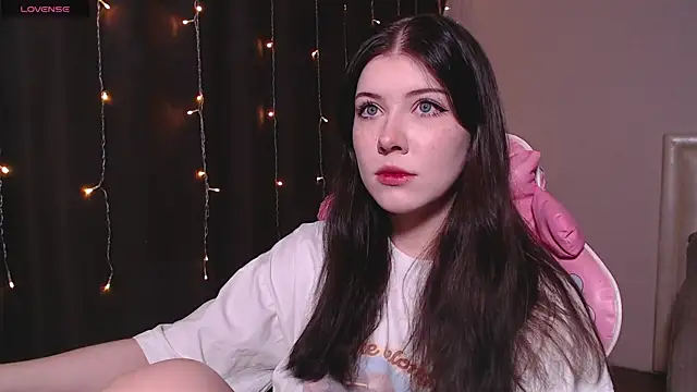 Snapshot of CutieTori chatting on February 15, 9:38 am CutieTori online show from February 15, 9:38 am