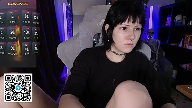 Snapshot of CutieTori chatting on June 7, 7:13 am CutieTori online show from June 7, 7:13 am