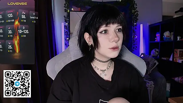 Snapshot of CutieTori chatting on June 5, 9:37 am CutieTori online show from June 5, 9:37 am