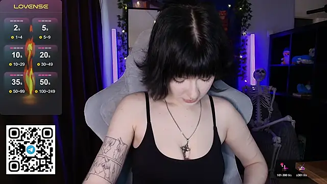 CutieTori online show from April 23, 9:49 am