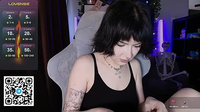CutieTori online show from April 26, 8:22 am