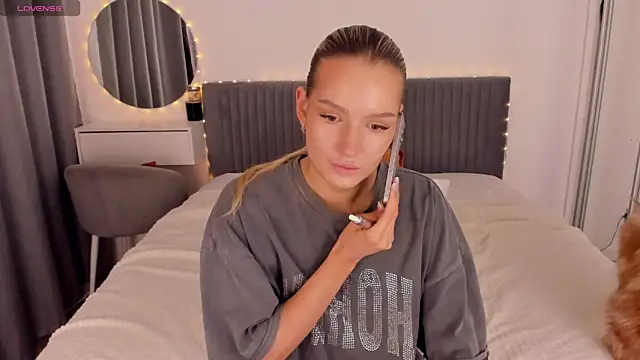 CassieRayss online show from May 22, 10:57 am
