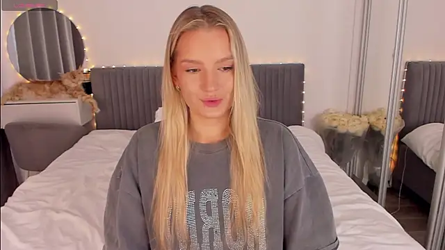 CassieRayss online show from March 22, 12:29 pm