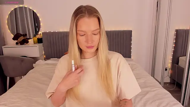 CassieRayss online show from July 5, 10:55 am