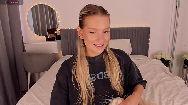 CassieRayss online show from May 25, 11:53 am
