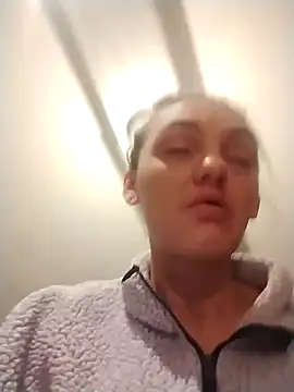 Summer lovin69 online show from January 25, 5:51 am