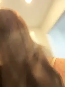 Snapshot of AngelinaTeller chatting on December 4, 1:04 am AngelinaTeller online show from December 4, 1:04 am