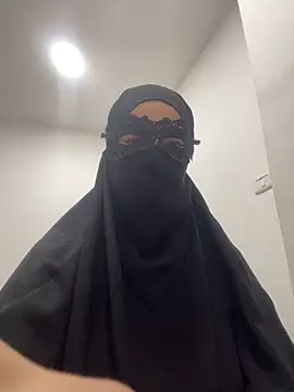 Snapshot of Hijabi_HotGirls chatting on March 7, 10:43 pm Hijabi HotGirls online show from March 7, 10:43 pm