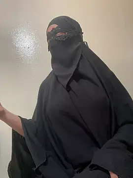 Snapshot of Hijabi_HotGirls chatting on February 15, 2:11 pm Hijabi HotGirls online show from February 15, 2:11 pm
