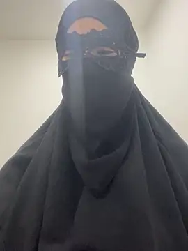 Snapshot of Hijabi_HotGirls chatting on February 22, 5:57 pm Hijabi HotGirls online show from February 22, 5:57 pm