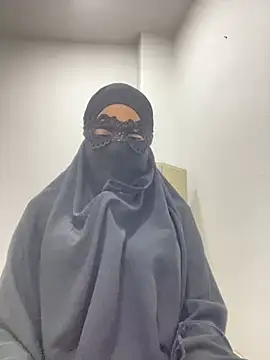 Snapshot of Hijabi_HotGirls chatting on February 22, 7:56 am Hijabi HotGirls online show from February 22, 7:56 am