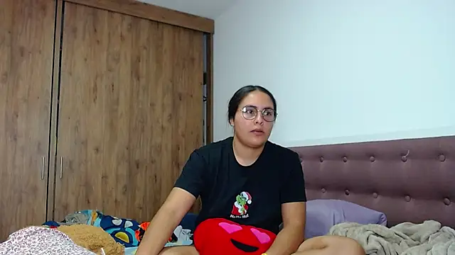 CleoAndAshley online show from March 17, 12:42 am
