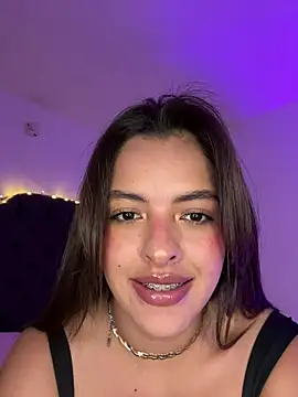 martina duque  online show from February 13, 11:27 pm